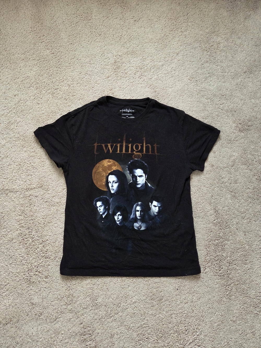 Twilight Cast Graphic Short Sleeve Tee - Black